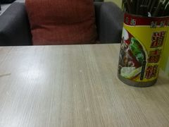 -亮亮面馆(经六路店)