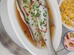 -丹水桥地锅鱼·翘嘴鲌·地方特色全鱼宴(丹江口大坝店)