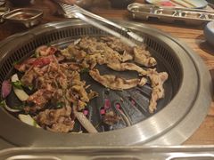 -明洞阿姨·韩式酱蟹烤肉·创意料理(三元桥店)