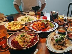 -纳鲁孜·新疆特色餐厅(上海悦荟广场店)