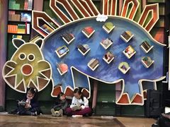 -钟书阁(松江泰晤士小镇店)