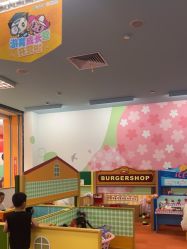 -莫莉幻想儿童乐园(武汉金银潭永旺店)