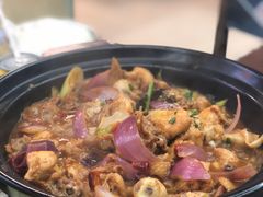 奇味鸡煲-德优正宗川菜馆