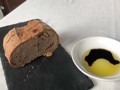 餐前小面包-安妮意大利餐厅(日坛店)