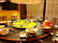 -湘力力小院·鱼汤泡饭(枫林路店)