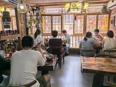 -苗湘食府(十年店)