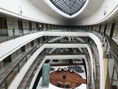 -上海滴水湖皇冠假日酒店