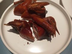 脆皮妙龄鸽-荣小馆(临海世纪花城店)