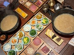 -银米·云南传统过桥米线(双廊黑金冠店)