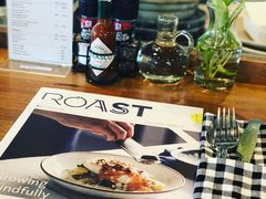 -ROAST coffee & eatery