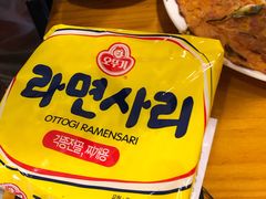 火锅加拉面-咕咕站韩国料理(紫金港店)