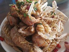 -三亚火车头万人海鲜广场