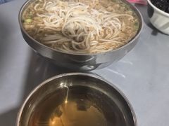 -正宗杨记普洱酸醋米线(总店)