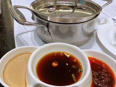 -红鼎豆捞·非遗鲍皇汤火锅(宝丰路店)