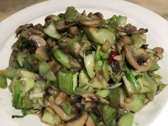 -梁家大院•农家菜(昆山会展中心店)