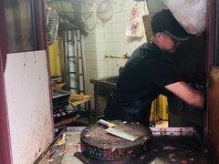 -梅记大块头爆鱼店(乍浦路店)