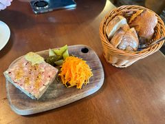 -羽深肉铺 Steak & Wine
