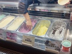 -极拉图·现制冰淇淋(大卫城店)