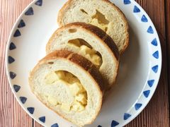 芝士粒粒法包-PAPER STONE BAKERY(天环店)