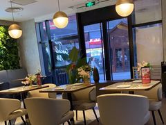 大堂-必胜客(武汉欢乐谷店)