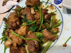 香菜炒排骨-老街烧烤·四方路小烤肉(书院路店)