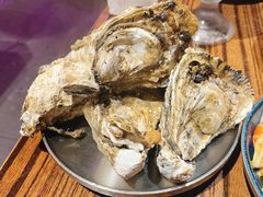 威海首家高压锅竹笼生蚝-蚝堡海鲜·威海菜·海肠捞饭·烧烤·亚洲吃蚝公司(幸福门店)