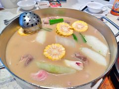 -肥仔文澳门猪骨煲(南京西路店)