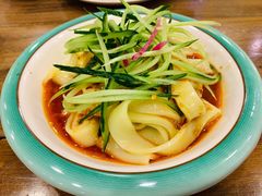 石河子的凉皮-清真·玛丽亚新疆菜主题餐厅(浙江中路店)