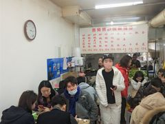 等位区-曹宝林砂锅麻辣烫(星光路店)
