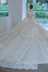 -艾米丽婚纱礼服