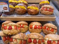 -巴黎贝甜(大宁国际商业广场店)