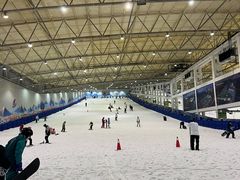 -乔波室内滑雪场