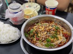 -周良天山牛杂城(天山路总店)
