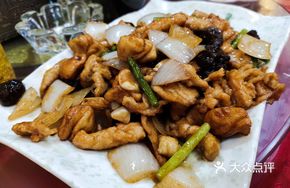 Small Steamed Buns with Fried Pork