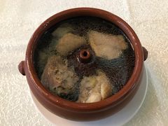 原味汽锅鸡-云腾食府·云南菜
