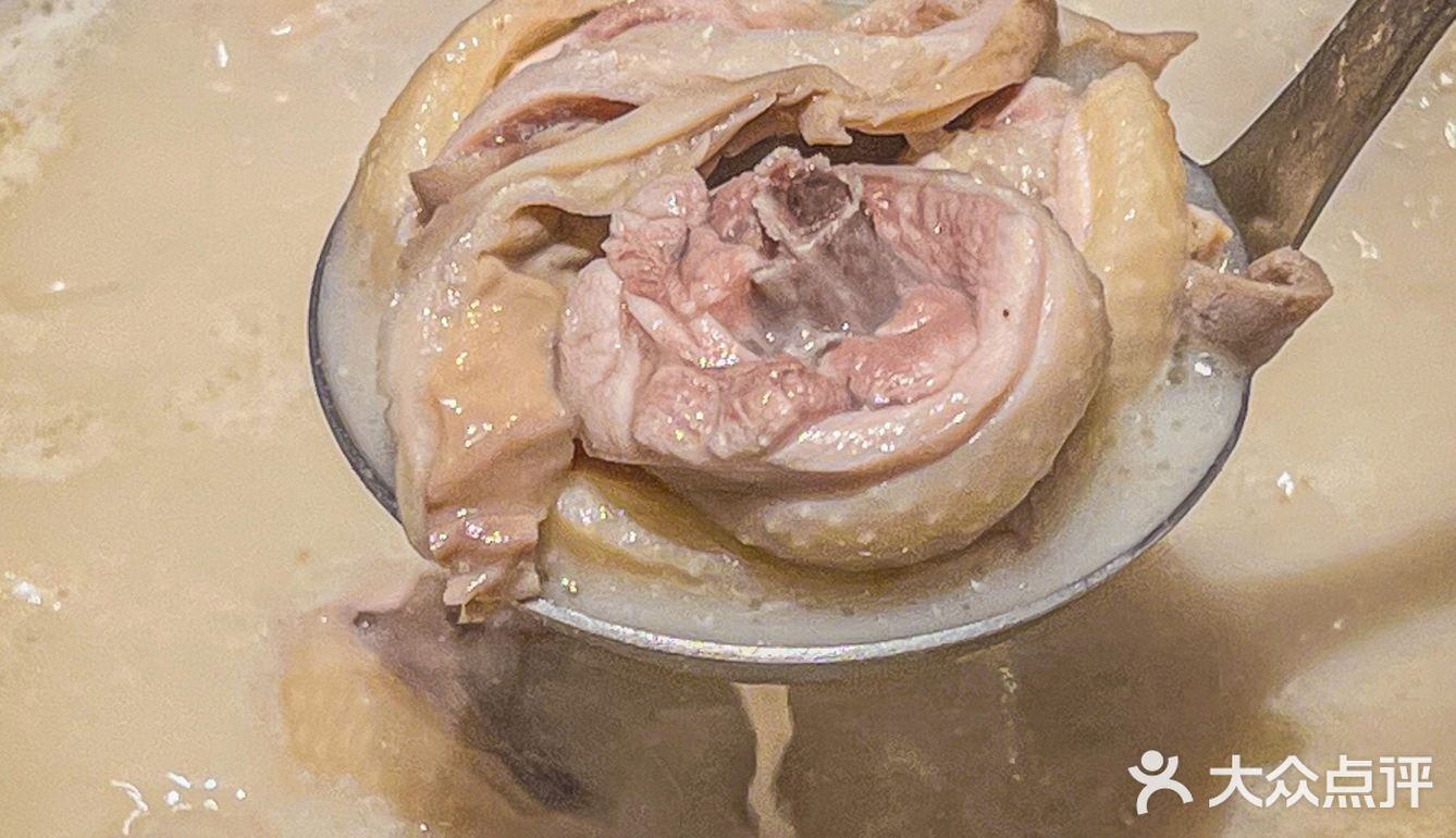 这家猪肚鸡家店不要太离谱了吧…还不快出来解释下❗️