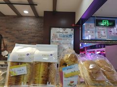 -美欧克烘焙生日蛋糕(南岗店)