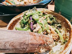 皮蛋青椒擂茄子-费大厨辣椒炒肉(万家丽一店)