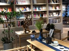 -光海书局(南京东路第一百货店)