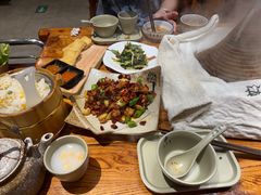 -滇香肴·云南菜蒸汽石锅鱼(云南北路店)