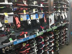 -迪卡侬(西三旗店)