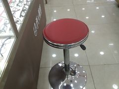 -西南眼镜·蔡司·依视路战略合作店(南街店)