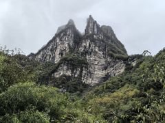 -鹿院坪生态旅游景区
