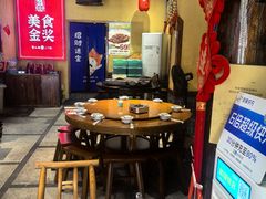 -富正毅三下锅(体育馆店)