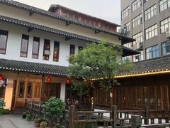 -麒麟小院·老九江菜(安平路店)