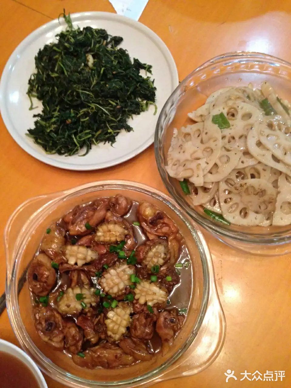 妈妈拿手菜，鲍鱼炆鸡  每次返妈妈屋企食饭