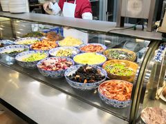 自助取餐区-老王四季抻面(南六东路店)