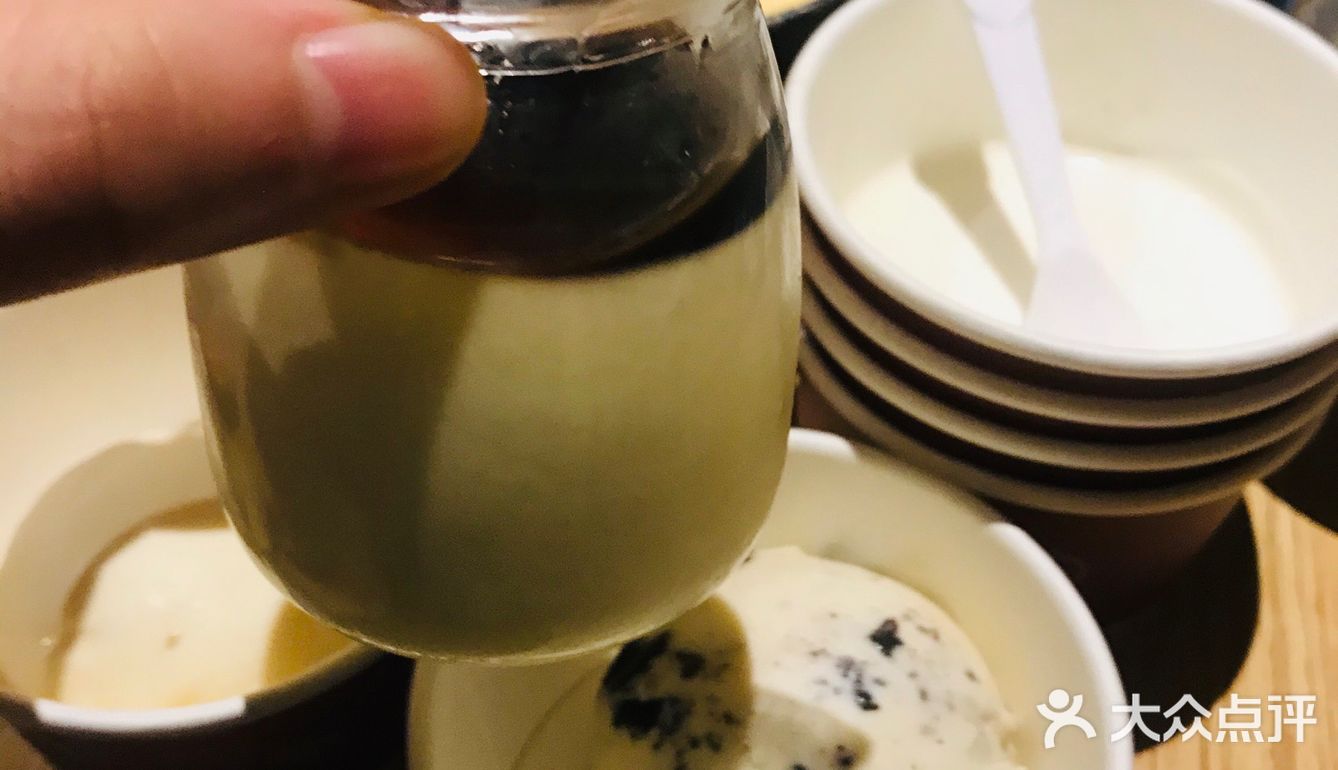 上菜速度也可。吃得我披头散发，就怕亏了肉虽薄