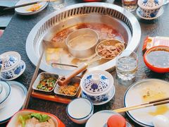 -醉董牛川派鲜肉自选火锅(烟台店)