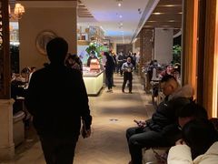 -半岛翡丽海鲜自助餐厅(观风亭店)